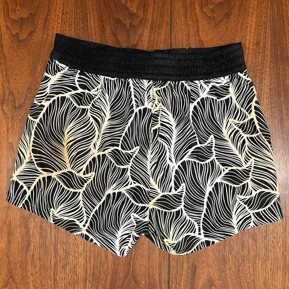 Tucann Swim Trunks Shorts Men (S) 3 Lined Pocket Black Gold Leaf 28 Waist